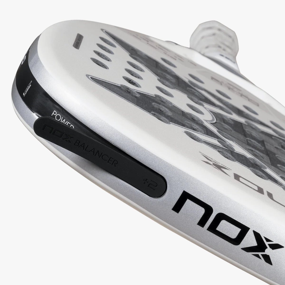 PALA NOX AT10 GENIUS ATTACK 12K XTREM BY AGUSTÍN TAPIA 2026