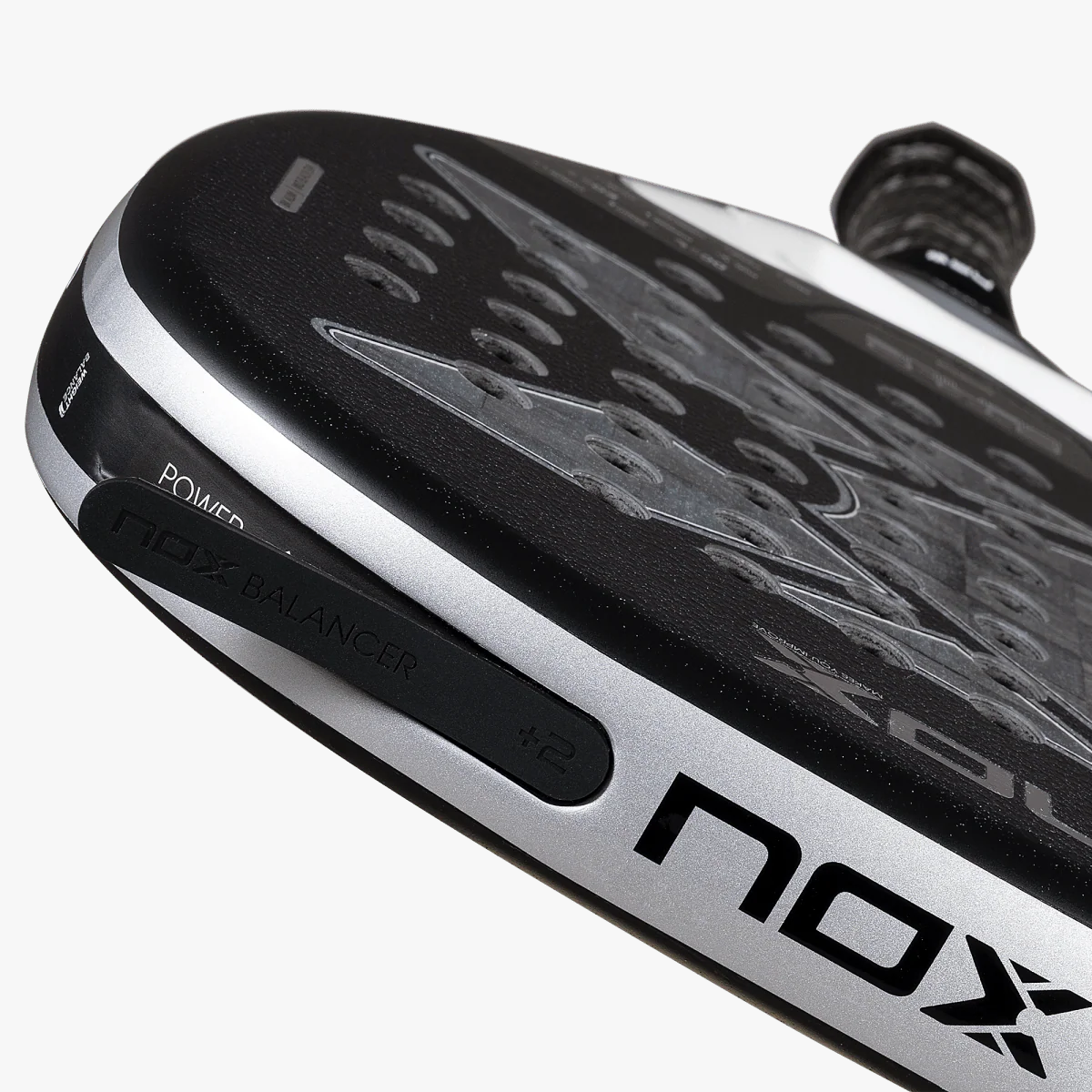 PALA NOX AT10 GENIUS ATTACK 18K BY AGUSTIN TAPIA 2026